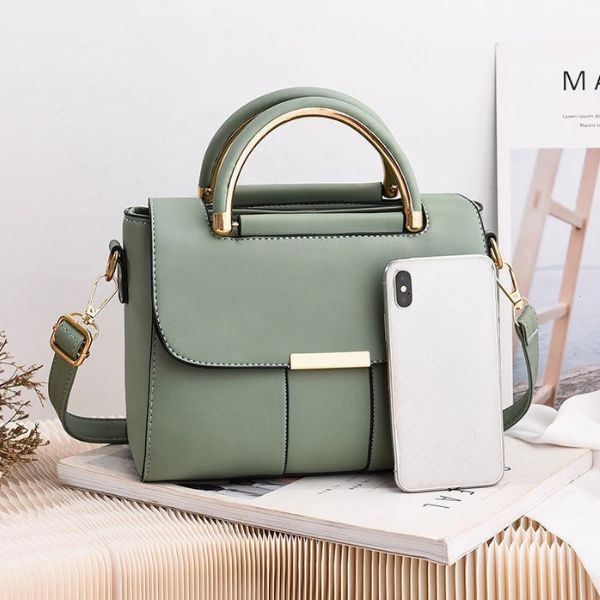 Sac Cabas Compact au Design Épuré