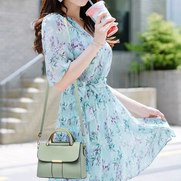 Sac Cabas Compact au Design Épuré